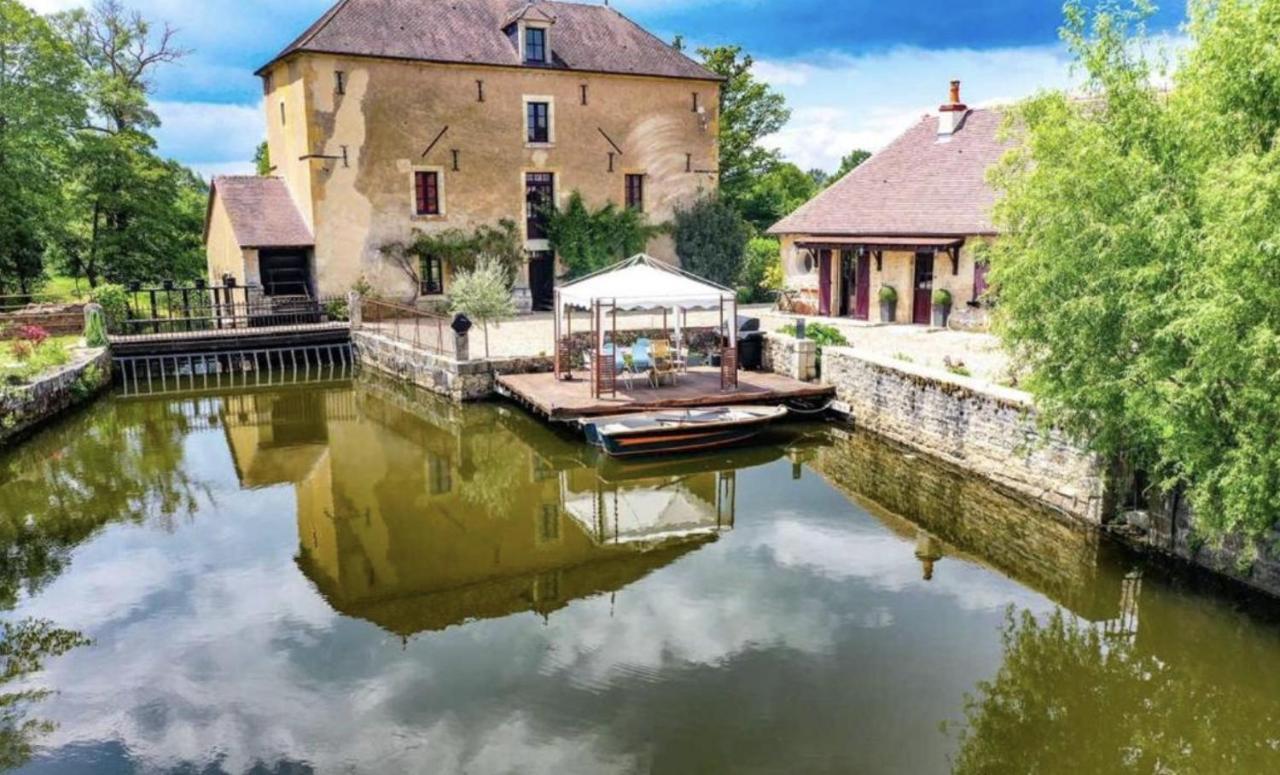 Le Moulin De Gateau Hotel Saint-Pierre-les-Etieux Exterior photo